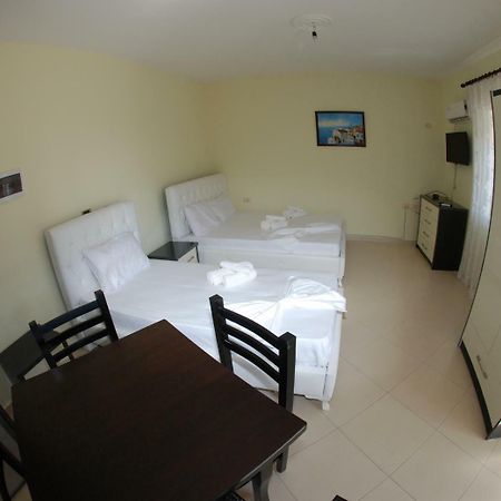 Rama Apartments Sarandë Exteriör bild