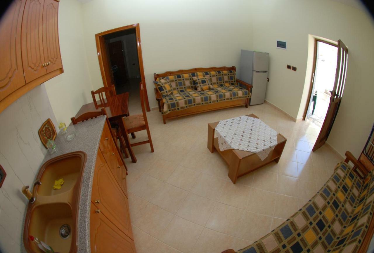 Rama Apartments Sarandë Exteriör bild