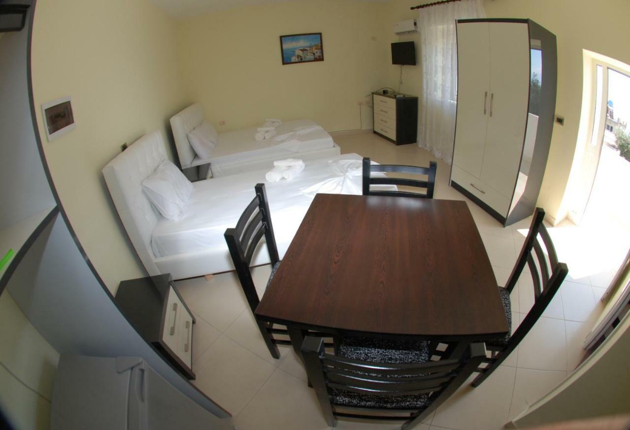 Rama Apartments Sarandë Exteriör bild