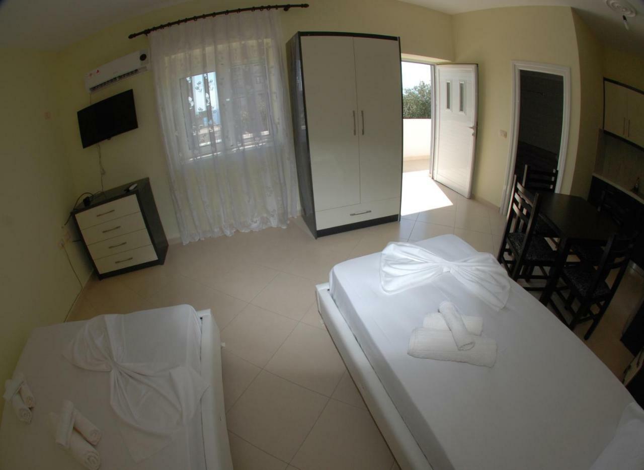 Rama Apartments Sarandë Exteriör bild